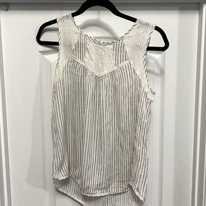 Mason & Belle sleeveless top. Medium